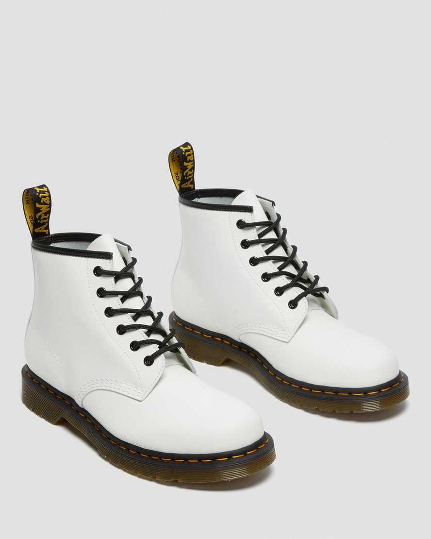 Botines Dr Martens 101 Yellow Stitch Smooth Leather Hombre Blancas  España |  67214-XHAM
