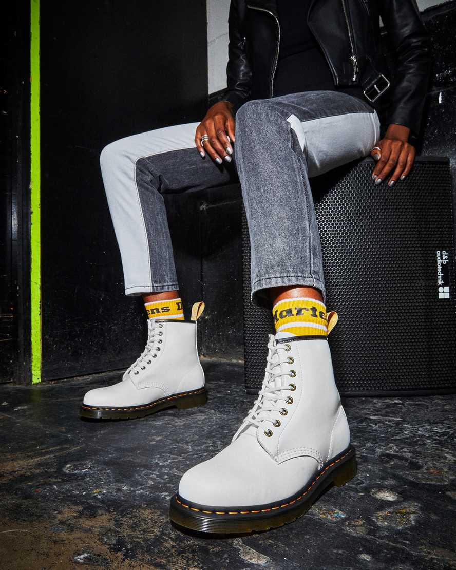 Botines Dr Martens Vegan 1460 Kemble Lace Up Hombre Blancas  España |  63509-ZEWJ