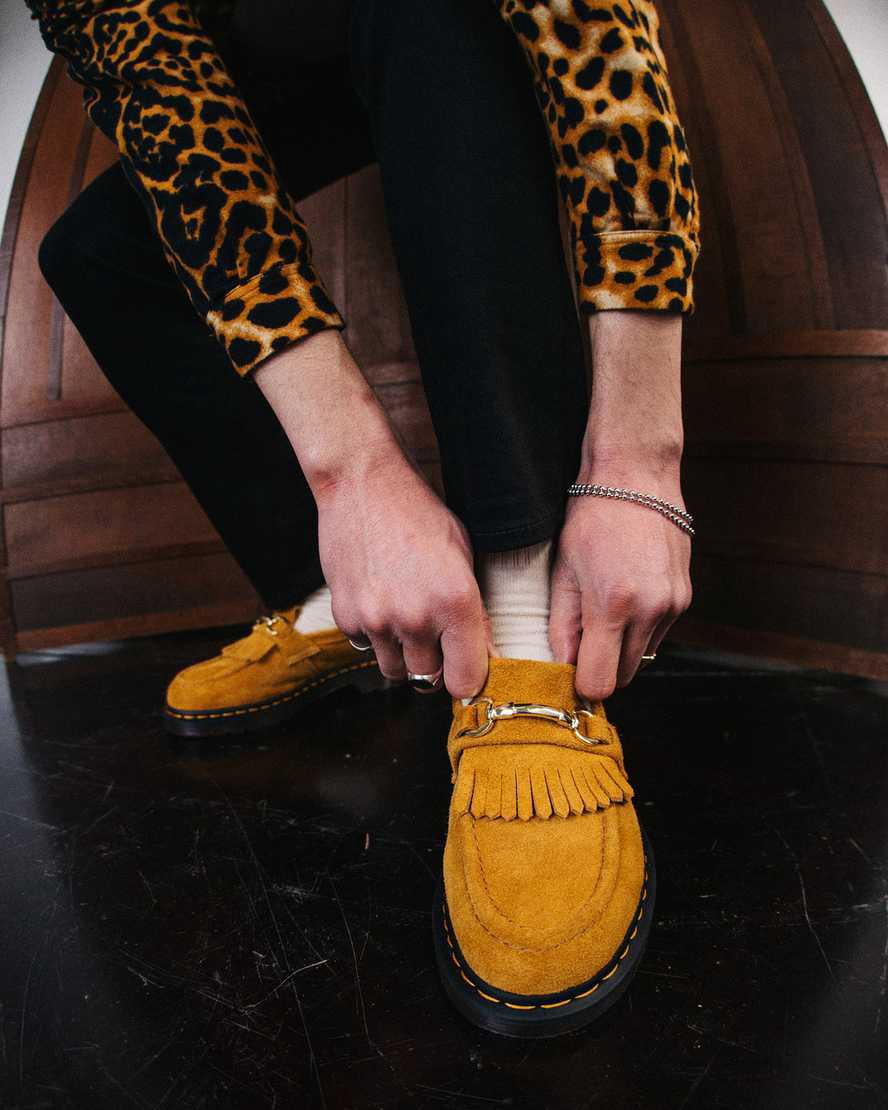 Loafers Dr Martens Adrian Snaffle Suede Hombre Amarillo  España |  59376-ZCJS